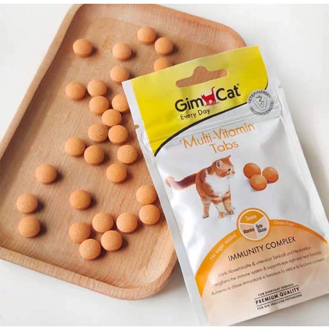 قرص مولتی ویتامین گربه جیم کت با طعم شیر وزن 40 گرمی _ GimCat Multi Vitamin Tabs